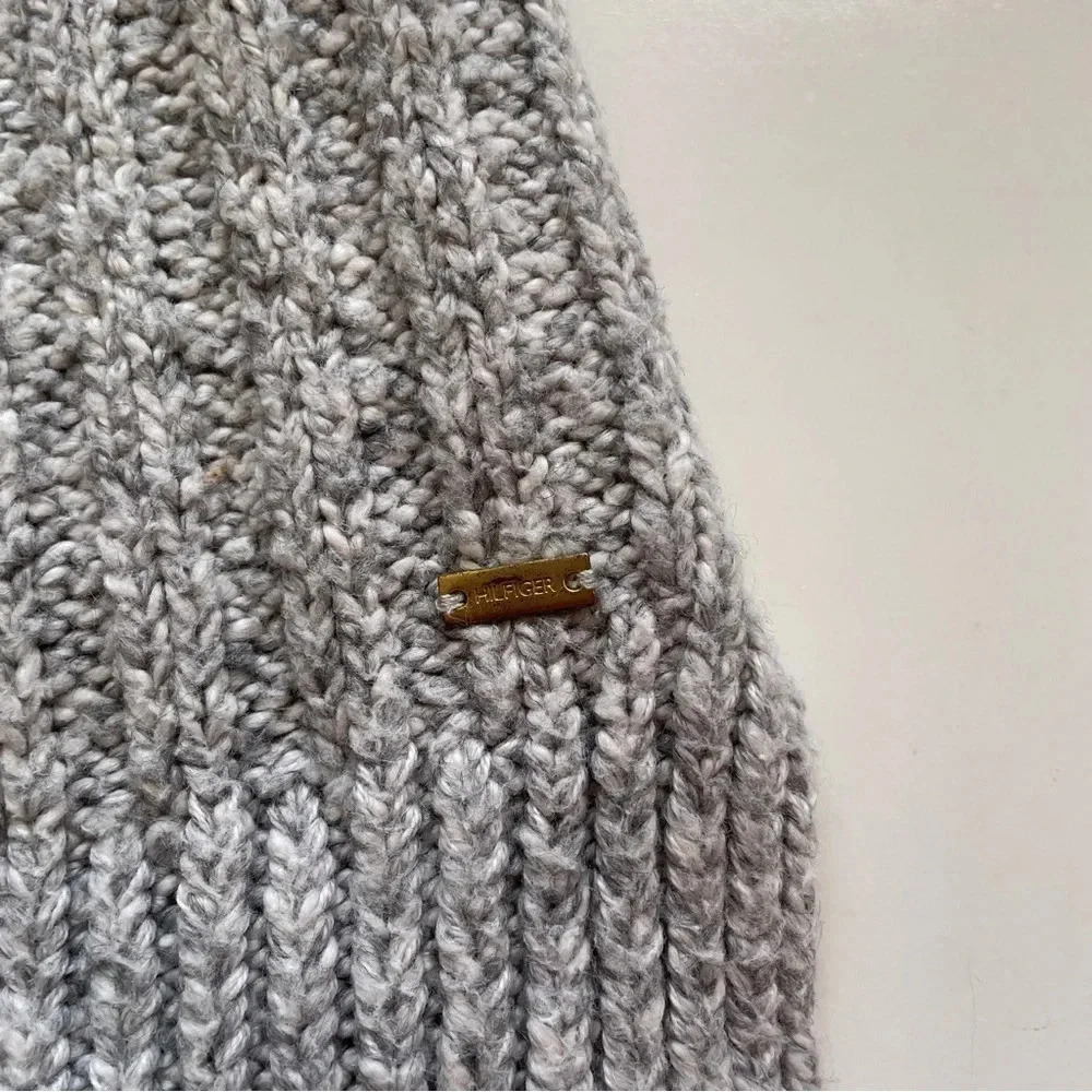 Tommy Hilfiger Adaptive Women's Cable-Knit Sweater with Wide Neck Size XS - Picture 5 of 12